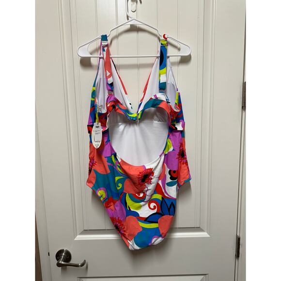 NWT Swimsuit One Piece Size XXL Open back Tropical - Picture 2 of 4